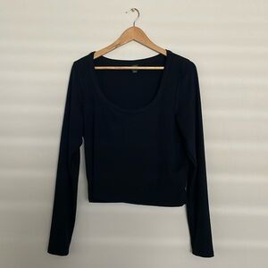 NWT Wild Fable Black Long Sleeve Mid Length Top